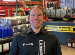 Fredrik.JPG (1)